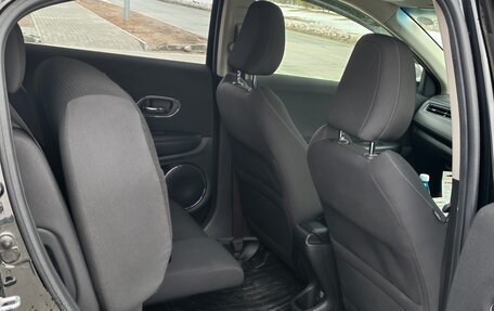 Honda Vezel, 2018 год, 1 950 000 рублей, 15 фотография