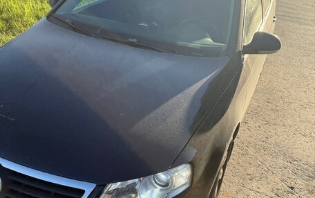 Volkswagen Passat B6, 2007 год, 700 000 рублей, 3 фотография