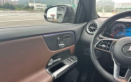 Mercedes-Benz GLB, 2022 год, 2 250 000 рублей, 11 фотография