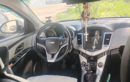 Chevrolet Cruze II, 2011 год, 650 000 рублей, 8 фотография