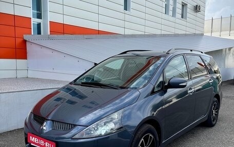 Mitsubishi Grandis, 2005 год, 687 000 рублей, 1 фотография