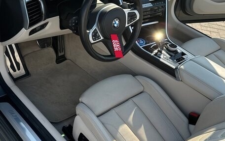 BMW 8 серия, 2022 год, 16 фотография