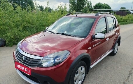 Renault Sandero I, 2012 год, 799 000 рублей, 1 фотография