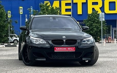 BMW M5, 2005 год, 3 000 000 рублей, 1 фотография