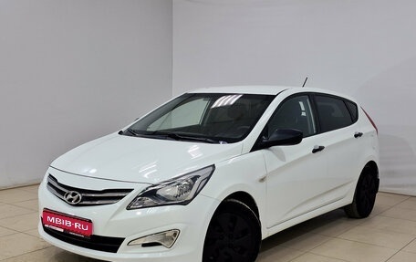 Hyundai Solaris II рестайлинг, 2016 год, 940 000 рублей, 1 фотография
