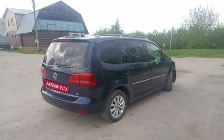 Volkswagen Touran III, 2012 год, 1 190 000 рублей, 3 фотография