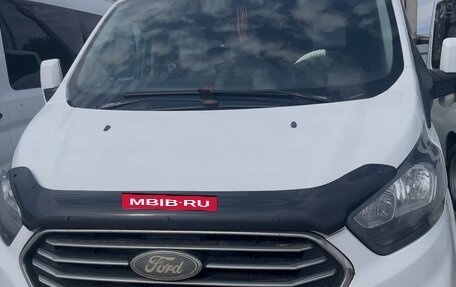 Ford Tourneo Custom I рестайлинг, 2018 год, 1 900 000 рублей, 4 фотография