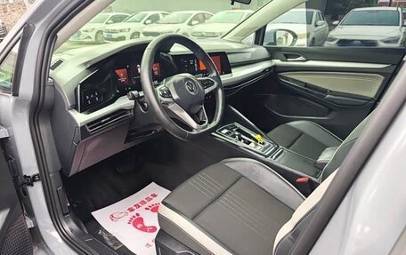 Volkswagen Golf VIII, 2022 год, 1 950 555 рублей, 5 фотография