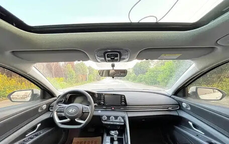 Hyundai Elantra, 2023 год, 1 480 000 рублей, 12 фотография