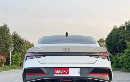 Hyundai Elantra, 2023 год, 1 480 000 рублей, 6 фотография