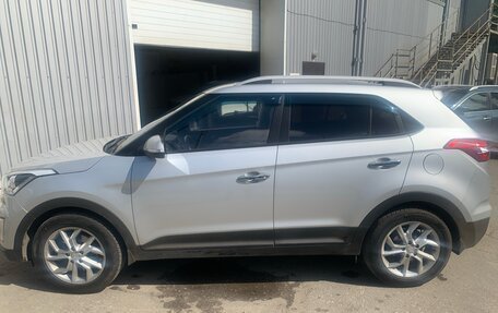 Hyundai Creta I рестайлинг, 2017 год, 1 899 000 рублей, 2 фотография