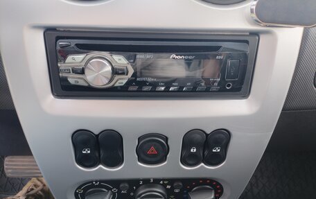 Renault Sandero I, 2012 год, 799 000 рублей, 20 фотография