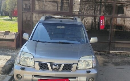 Nissan X-Trail, 2004 год, 600 000 рублей, 2 фотография