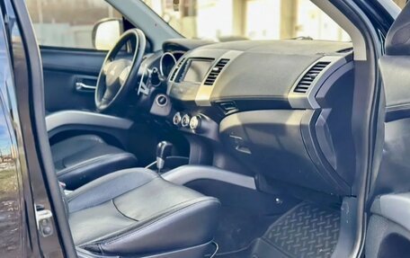 Mitsubishi Outlander III рестайлинг 3, 2012 год, 1 149 000 рублей, 18 фотография