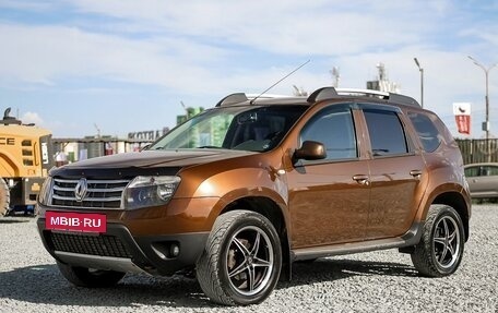 Renault Duster I рестайлинг, 2012 год, 909 000 рублей, 2 фотография