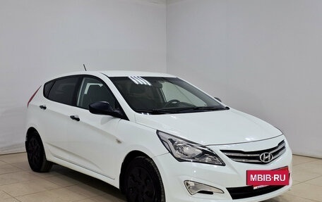 Hyundai Solaris II рестайлинг, 2016 год, 940 000 рублей, 3 фотография