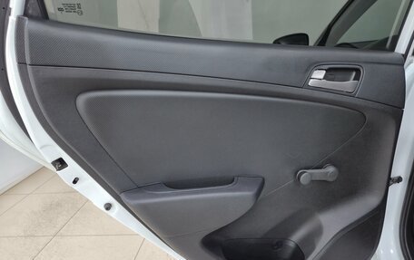 Hyundai Solaris II рестайлинг, 2016 год, 940 000 рублей, 17 фотография