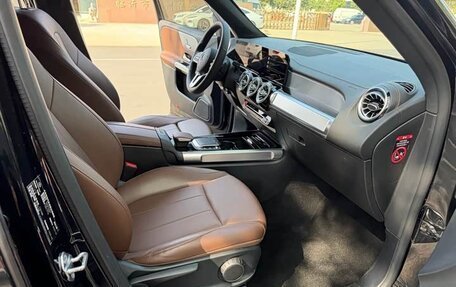 Mercedes-Benz GLB, 2023 год, 2 070 000 рублей, 8 фотография