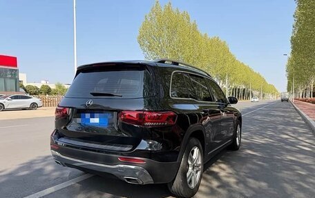 Mercedes-Benz GLB, 2023 год, 2 070 000 рублей, 3 фотография