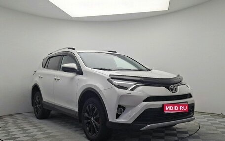 Toyota RAV4, 2017 год, 2 555 000 рублей, 1 фотография