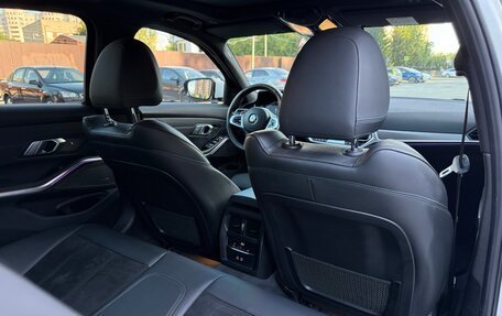 BMW 3 серия, 2020 год, 4 000 000 рублей, 33 фотография
