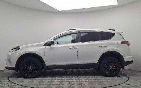 Toyota RAV4, 2017 год, 2 555 000 рублей, 4 фотография