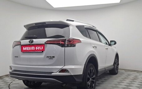 Toyota RAV4, 2017 год, 2 555 000 рублей, 7 фотография