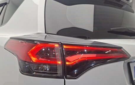 Toyota RAV4, 2017 год, 2 555 000 рублей, 14 фотография