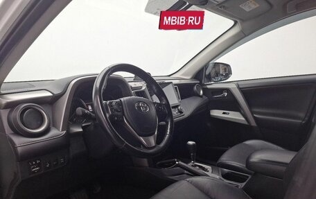 Toyota RAV4, 2017 год, 2 555 000 рублей, 20 фотография