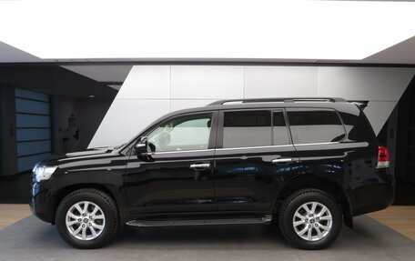 Toyota Land Cruiser 200, 2019 год, 5 890 000 рублей, 30 фотография