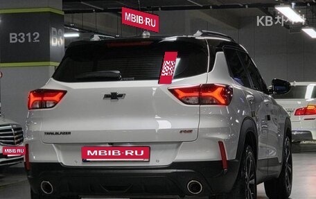 Chevrolet TrailBlazer, 2023 год, 1 680 000 рублей, 3 фотография