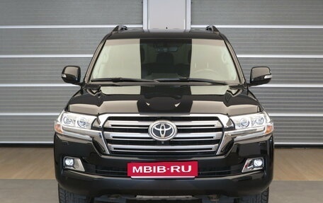 Toyota Land Cruiser 200, 2019 год, 5 890 000 рублей, 28 фотография