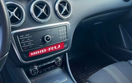 Mercedes-Benz A-Класс, 2017 год, 2 300 000 рублей, 3 фотография