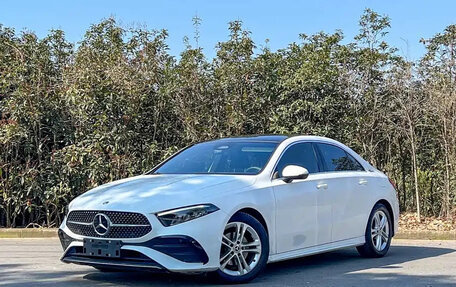 Mercedes-Benz A-Класс, 2022 год, 1 900 025 рублей, 1 фотография