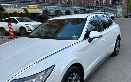 Hyundai Sonata VIII, 2022 год, 2 150 000 рублей, 3 фотография