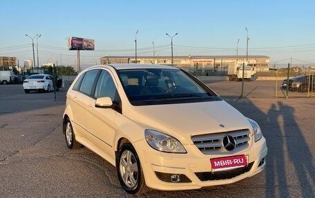 Mercedes-Benz B-Класс, 2009 год, 680 000 рублей, 2 фотография