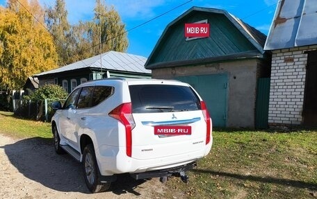 Mitsubishi Pajero Sport III рестайлинг, 2018 год, 3 500 000 рублей, 3 фотография