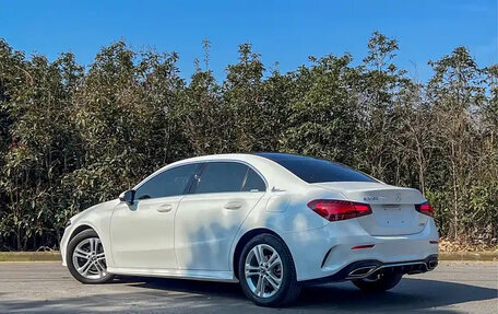 Mercedes-Benz A-Класс, 2022 год, 1 900 025 рублей, 11 фотография