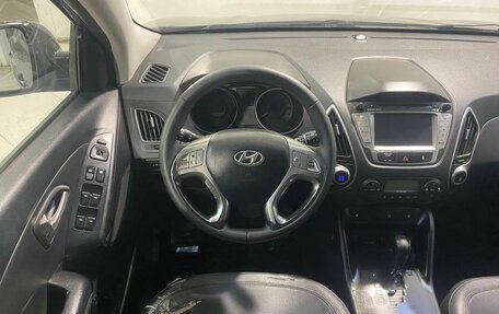 Hyundai ix35 I рестайлинг, 2011 год, 999 800 рублей, 11 фотография