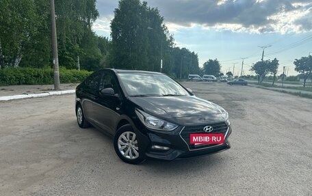 Hyundai Solaris II рестайлинг, 2017 год, 1 450 000 рублей, 2 фотография