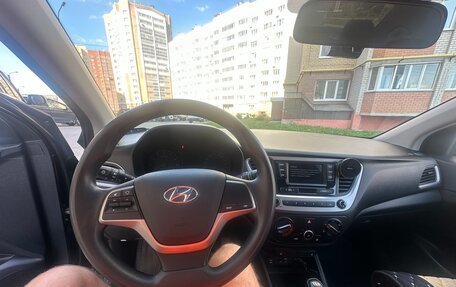 Hyundai Solaris II рестайлинг, 2017 год, 1 450 000 рублей, 17 фотография