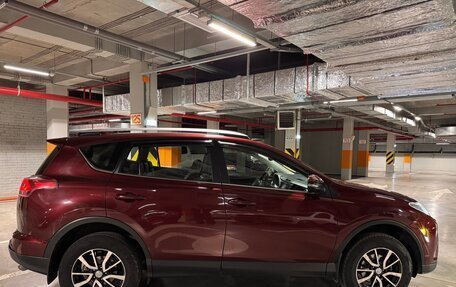 Toyota RAV4, 2017 год, 2 248 000 рублей, 4 фотография