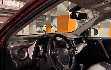 Toyota RAV4, 2017 год, 2 248 000 рублей, 7 фотография