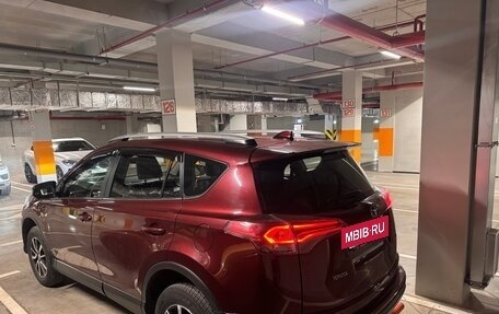 Toyota RAV4, 2017 год, 2 248 000 рублей, 12 фотография
