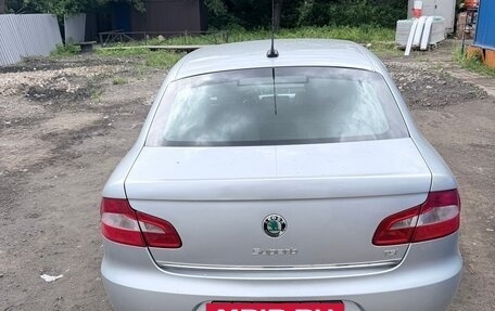 Skoda Superb III рестайлинг, 2009 год, 730 000 рублей, 4 фотография