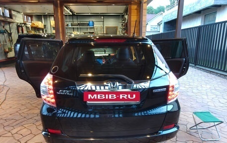 Honda Fit Shuttle I рестайлинг, 2013 год, 1 050 000 рублей, 28 фотография