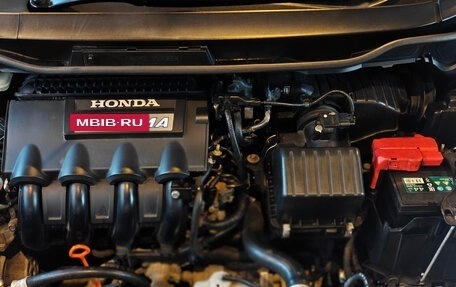 Honda Fit Shuttle I рестайлинг, 2013 год, 1 050 000 рублей, 22 фотография