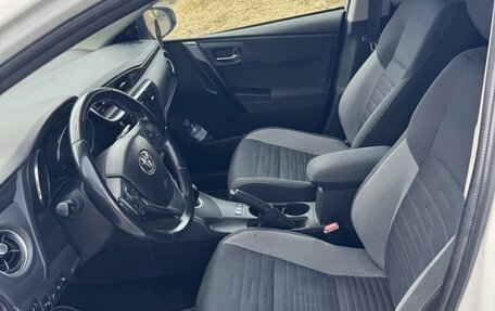 Toyota Auris II, 2018 год, 2 000 000 рублей, 6 фотография