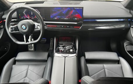 BMW 5 серия, 2024 год, 8 400 000 рублей, 12 фотография