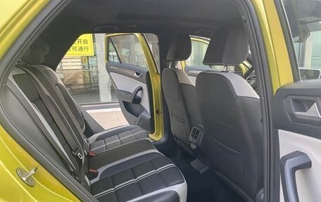 Volkswagen T-Roc I, 2023 год, 1 450 000 рублей, 12 фотография